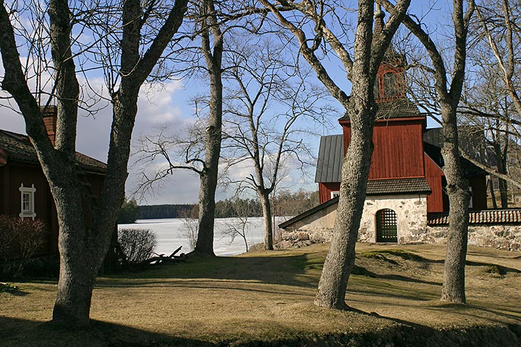Fagervik
Avainsanat: Fagervik kirkko kevät mökki