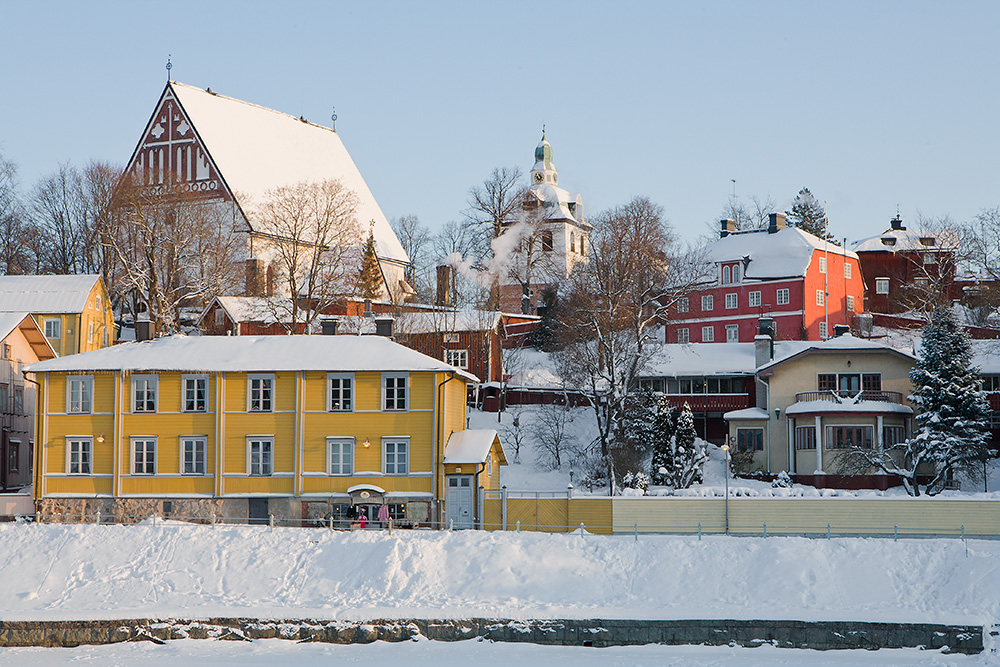 Porvoo
Avainsanat: Porvoo talvi tammikuu lumi kirkko