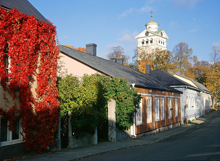 Tammisaari
Avainsanat: ruska syksy Tammisaari kirkko katu