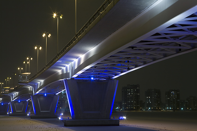 Jyväskylä
Avainsanat: Silta Jyväskylä talvi yö valo