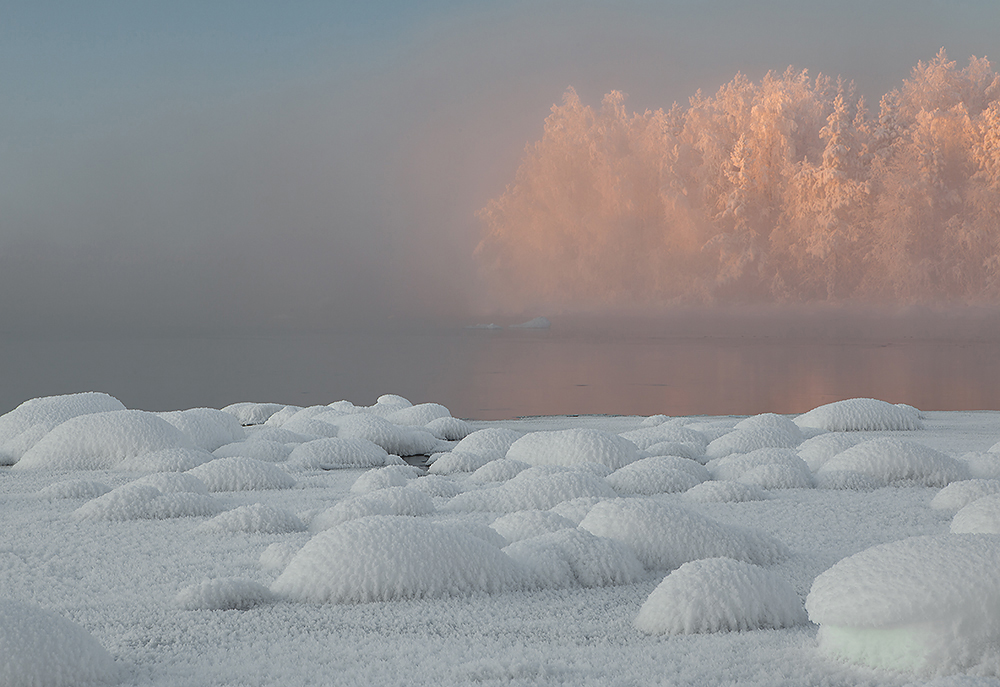 Kuusamo
Avainsanat: Kuusamo Kitkajoki usva sumu valo talvi