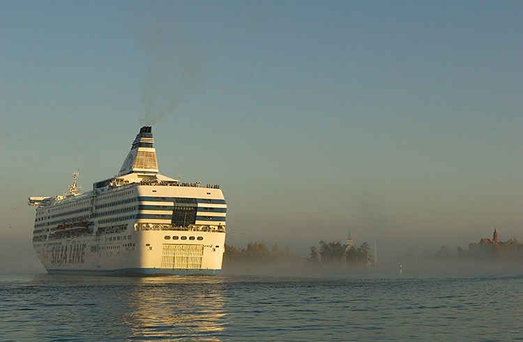 Matkustajalaiva
Avainsanat: usva matkustajalaiva Helsinki kesä