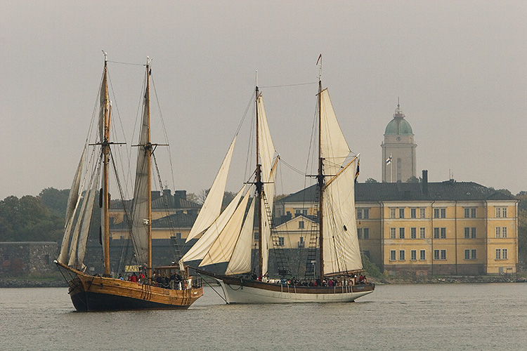Purjeveneet
Avainsanat: purjevene Helsinki Suomenlinna kesä